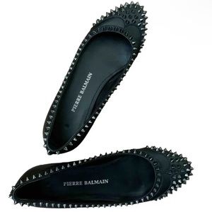 PIERRE BALMAIN LEATHER BALLET FLATS. Size: 38.